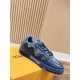 LV SNEAKERS