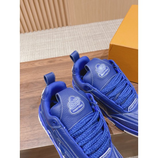LV SNEAKERS