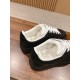 LV SNEAKERS