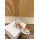 one Sneakers
