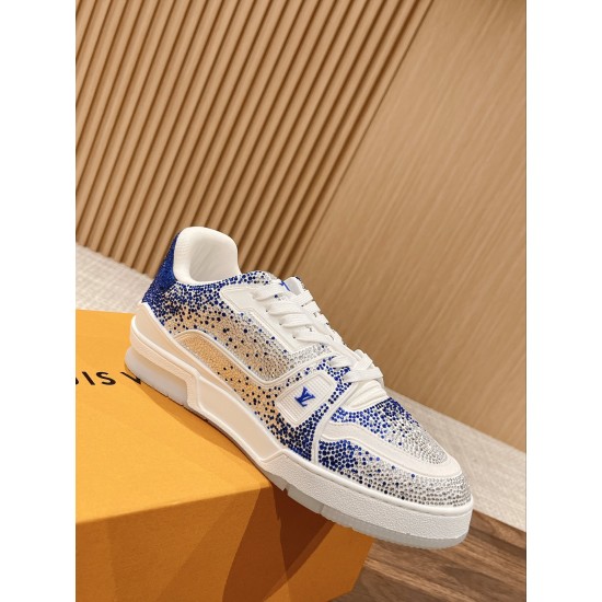 LV SNEAKERS