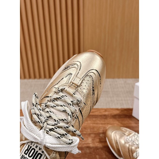 sneakers sneakers