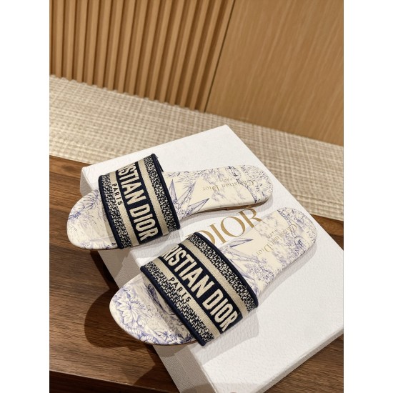 slippers slippers