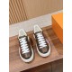 LV SNEAKERS