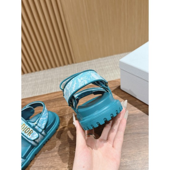 slippers slippers