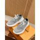 LV SNEAKERS