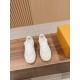 LV SNEAKERS