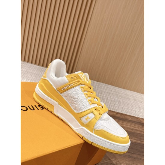 LV SNEAKERS