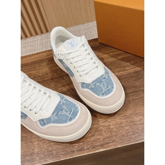 LV SNEAKERS