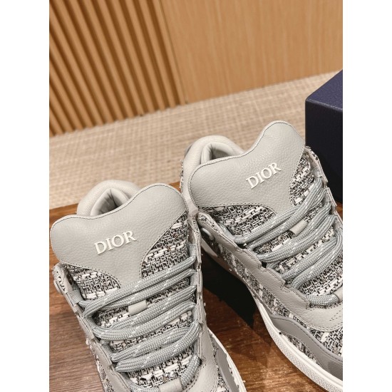 sneakers sneakers