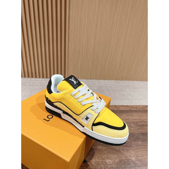 LV SNEAKERS