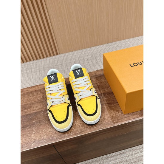 LV SNEAKERS