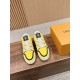 LV SNEAKERS