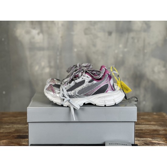 3XL sneaker runner