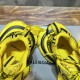 3XL sneaker runner