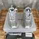 3XL sneaker runner