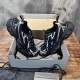 3XL sneaker runner
