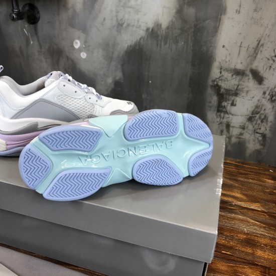 sneakers sneakers