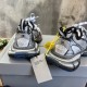 3XL sneaker runner