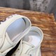 Dirty shoes demna Dirty shoes demna
