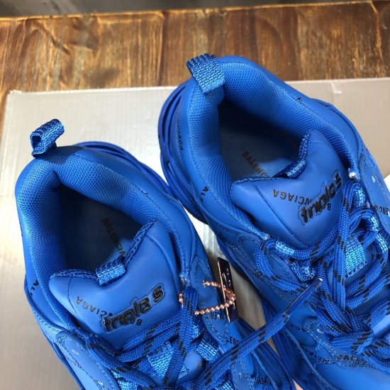 sneakers sneakers