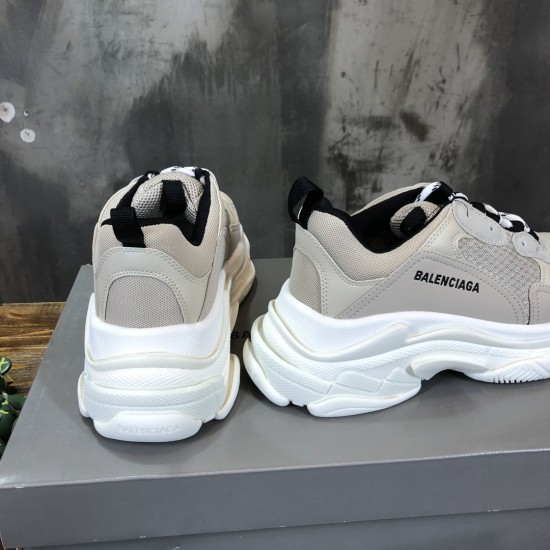 sneakers sneakers