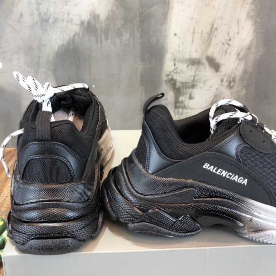 sneakers sneakers