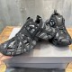 3XL sneaker runner