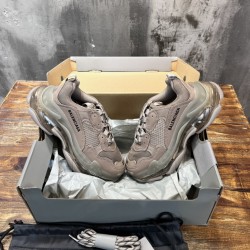 air cushioned shoes