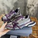 3XL sneaker runner