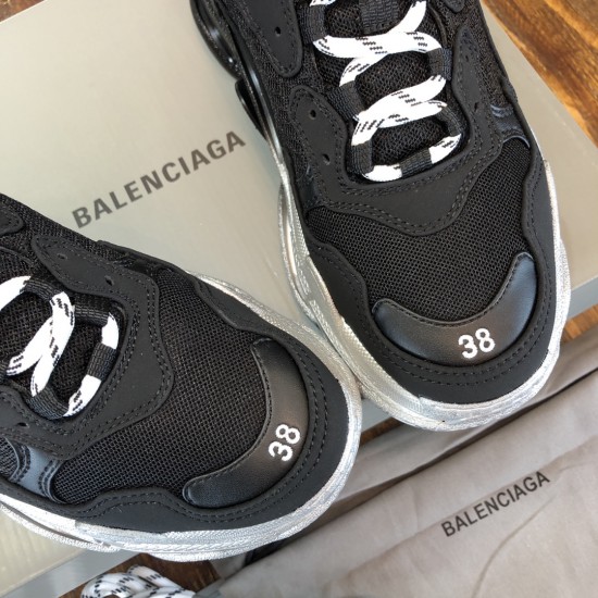 sneakers sneakers