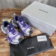 3XL sneaker runner