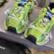 3XL sneaker runner