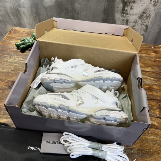 Retro Sport Basalt Shoes 3rd Generation Triple-S 3.0 Retro Sport Basalt Shoes 3rd Generation Triple-S 3.0