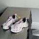 3XL sneaker runner