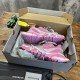 3XL sneaker runner