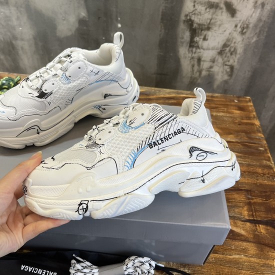 sneakers sneakers