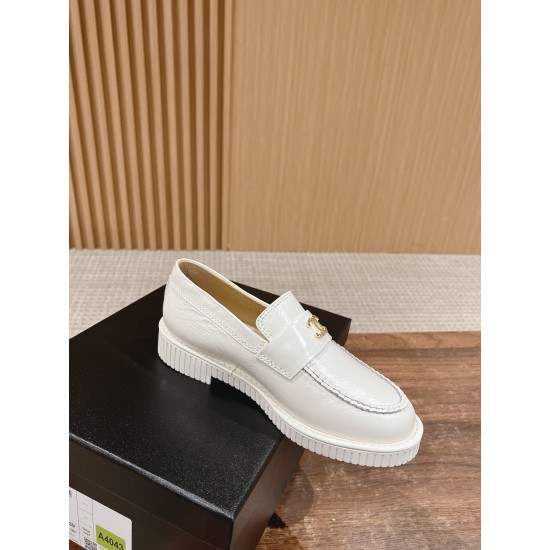 Argyle shoes
