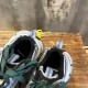 3XL sneaker runner