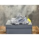 3XL sneaker runner