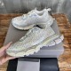 3XL sneaker runner