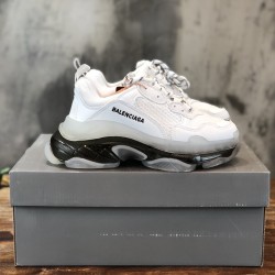 air cushioned shoes
