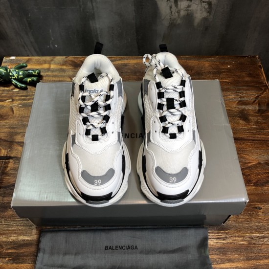 sneakers sneakers