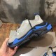sneakers sneakers