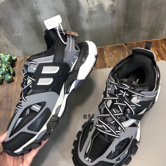 Retro Sport Basalt Shoes 3rd Generation Triple-S 3.0 Retro Sport Basalt Shoes 3rd Generation Triple-S 3.0