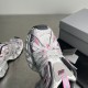 3XL sneaker runner