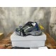 3XL sneaker runner