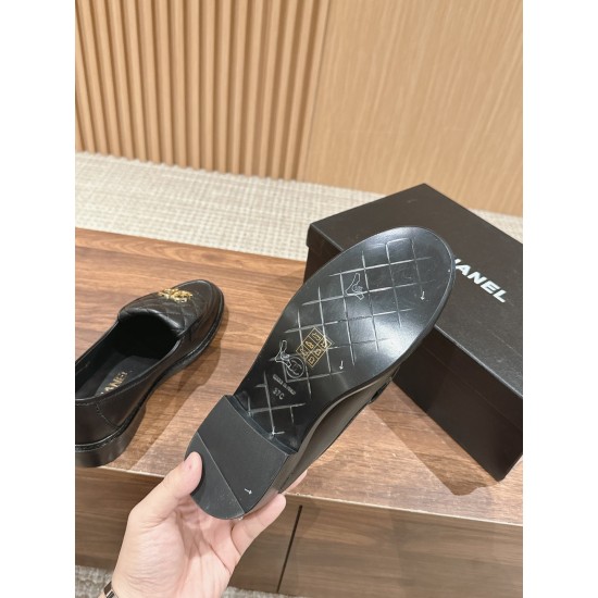 Argyle shoes