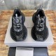 3XL sneaker runner