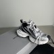 3XL sneaker runner